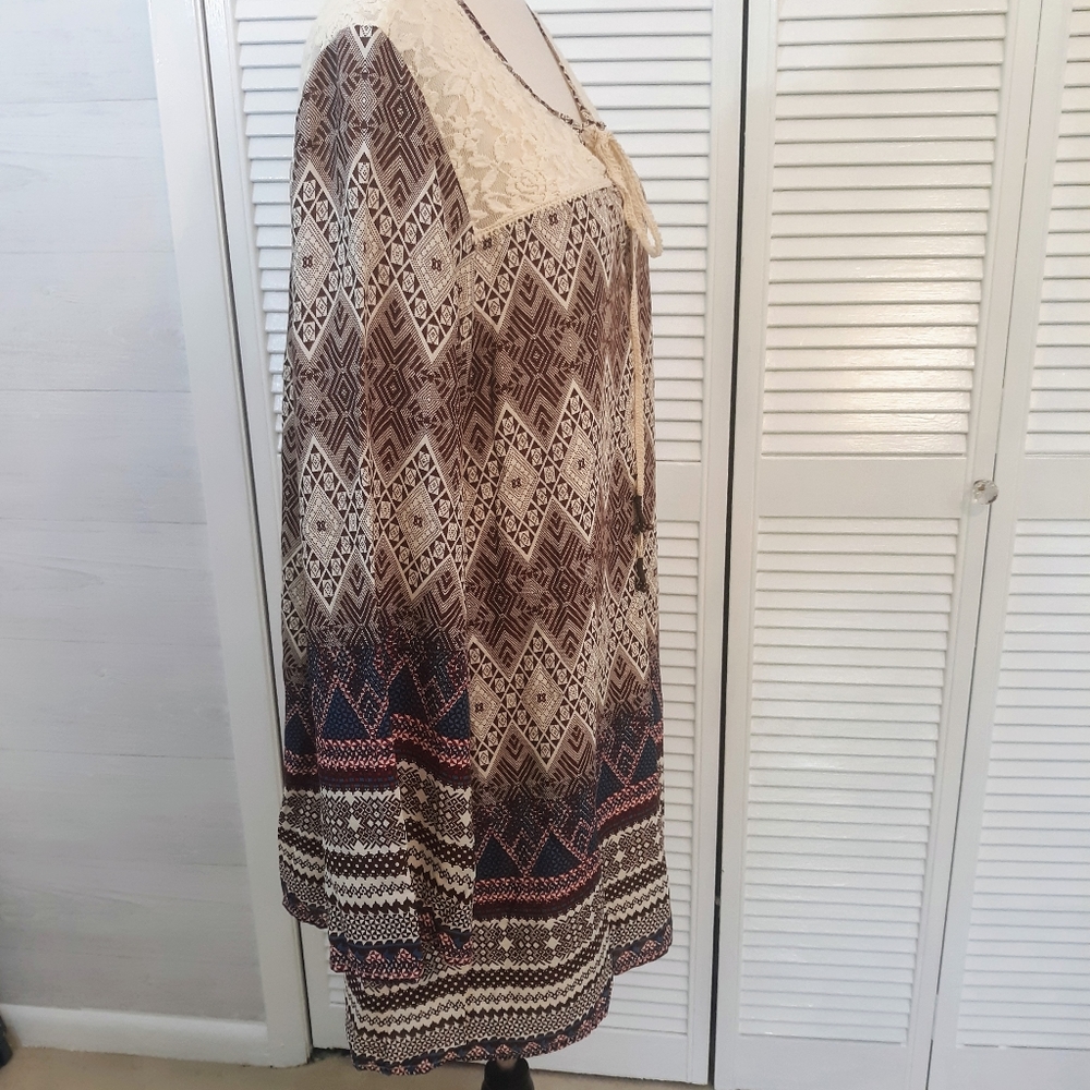 Jodifl lace shift dress sz medium - Picture 3 of 7